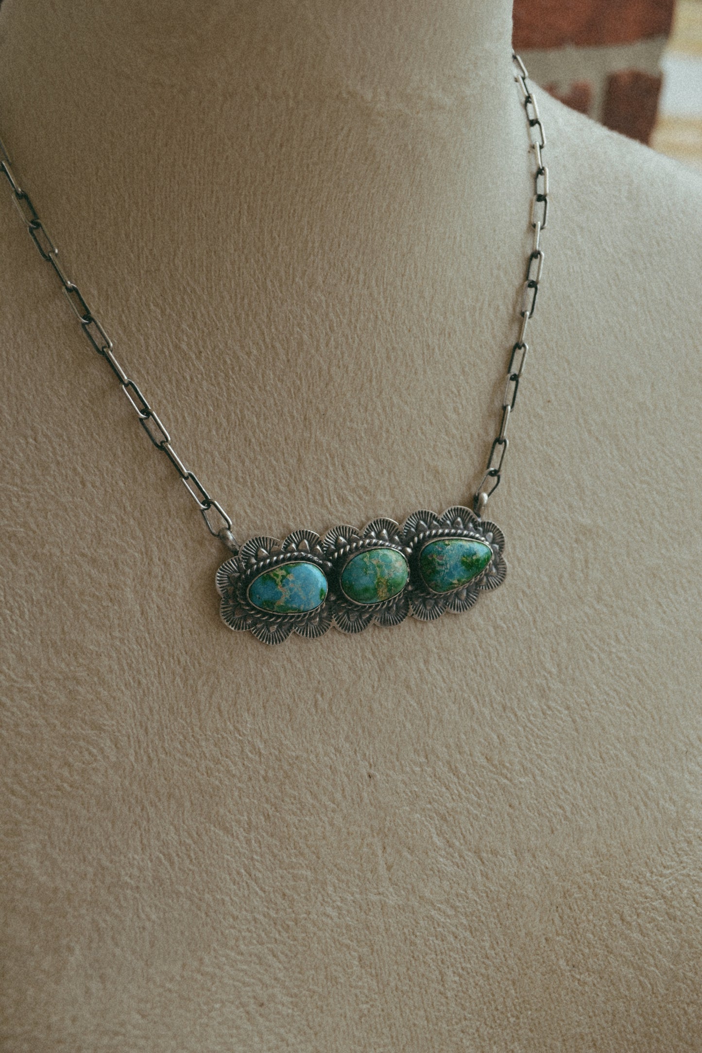 The Calla Necklace