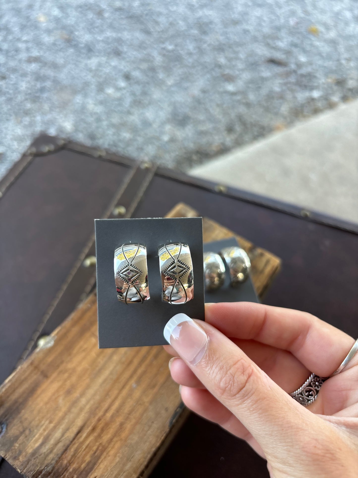 Nova Ashley hoop earrings
