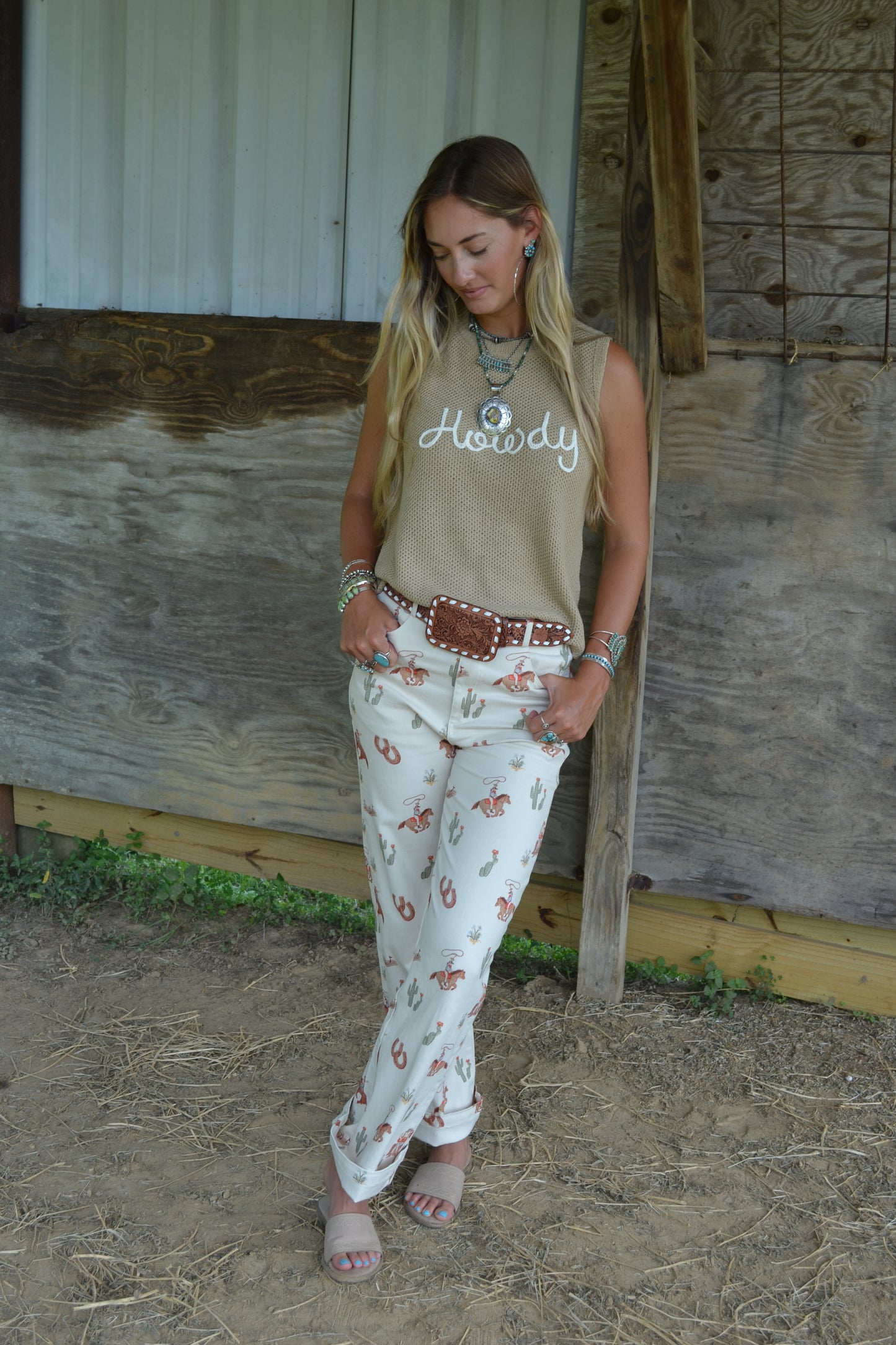 The Howdy Sweater Tank LARGE