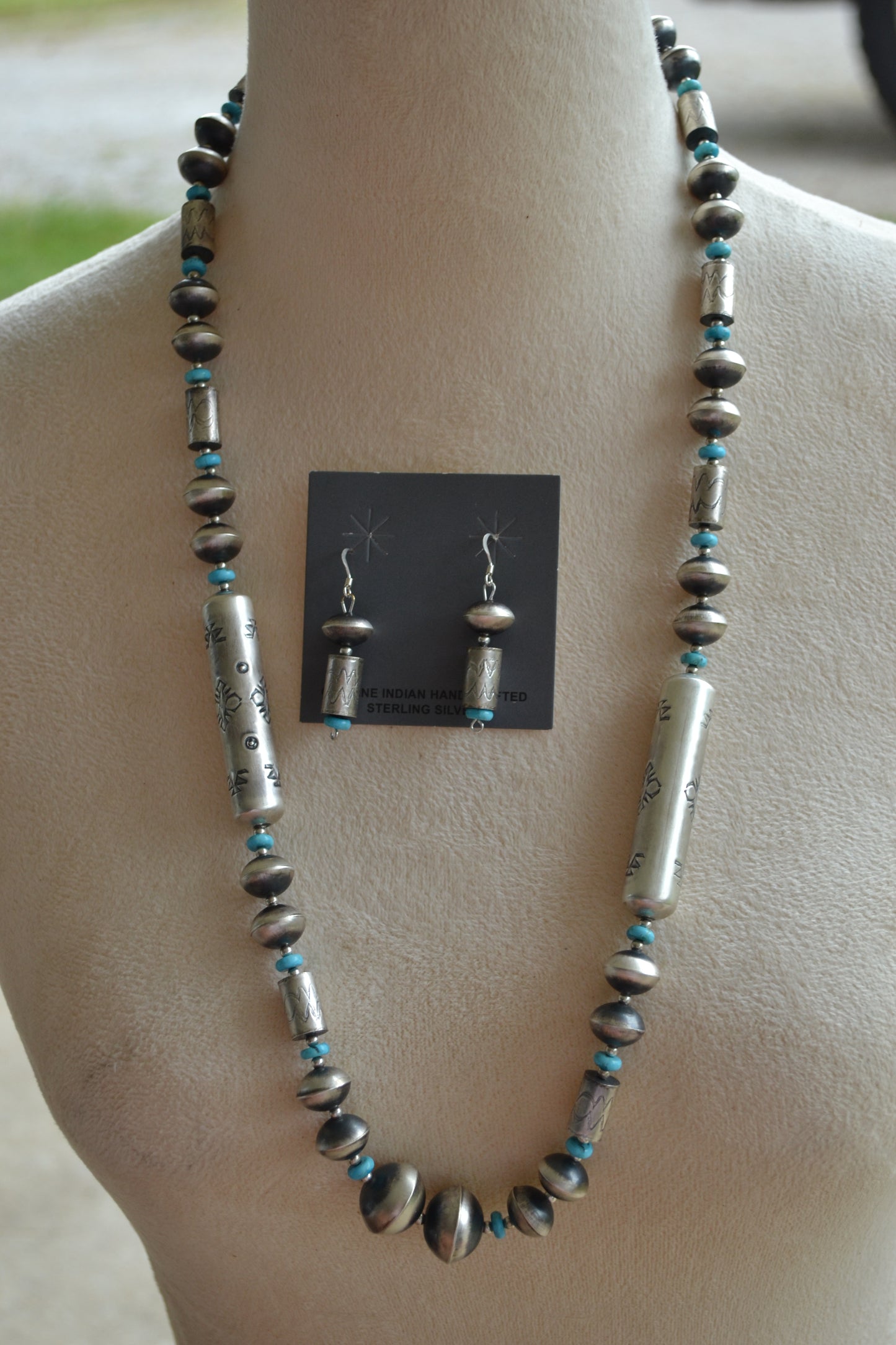 The Lydia 28" Navajo Pearl Set