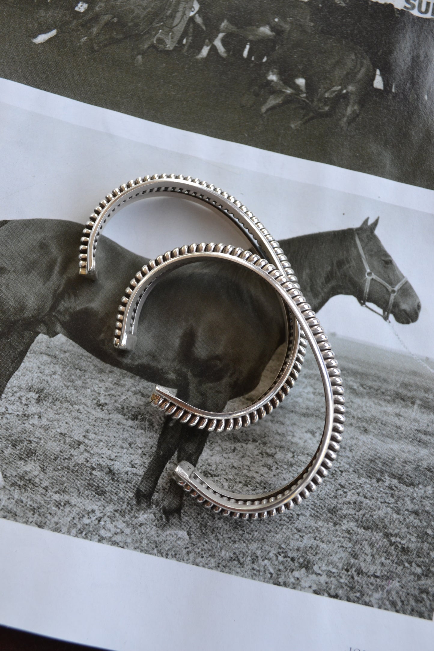 The Girar Cable Cuff