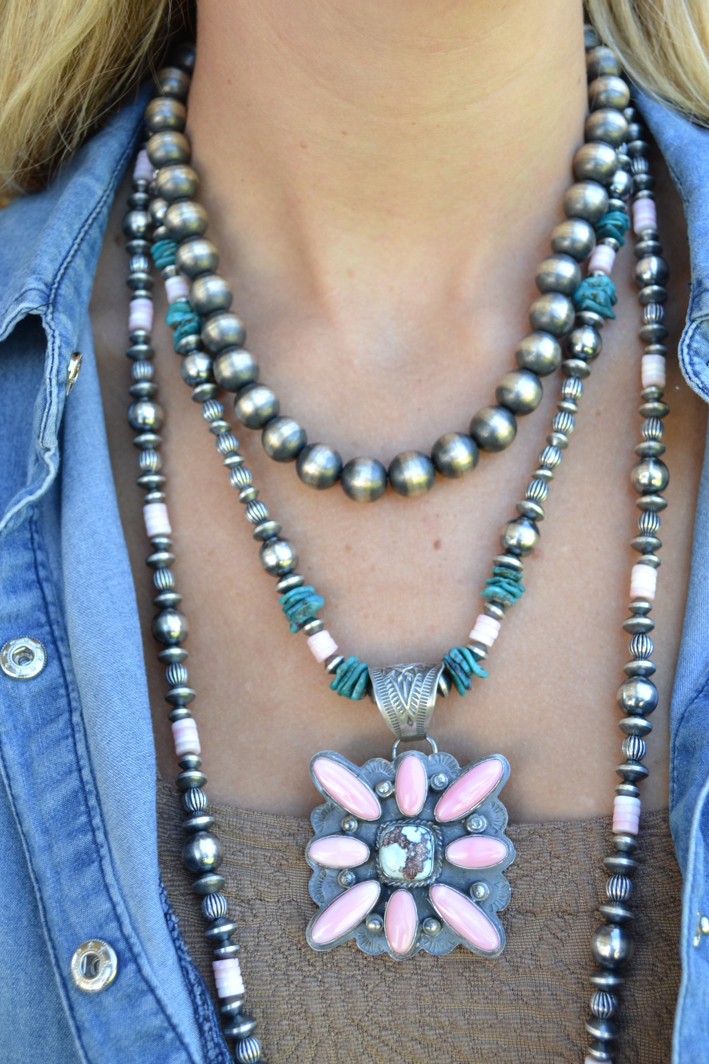 The Lander 21" Graduated Pearls