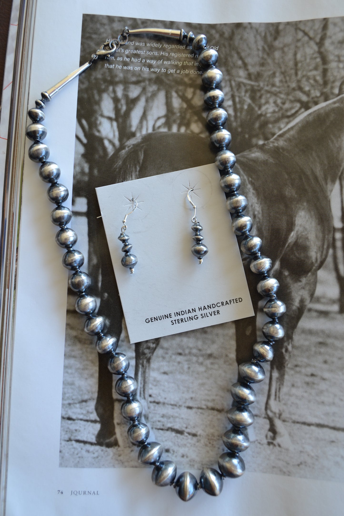 The Maverick 20" Navajo Pearl Set