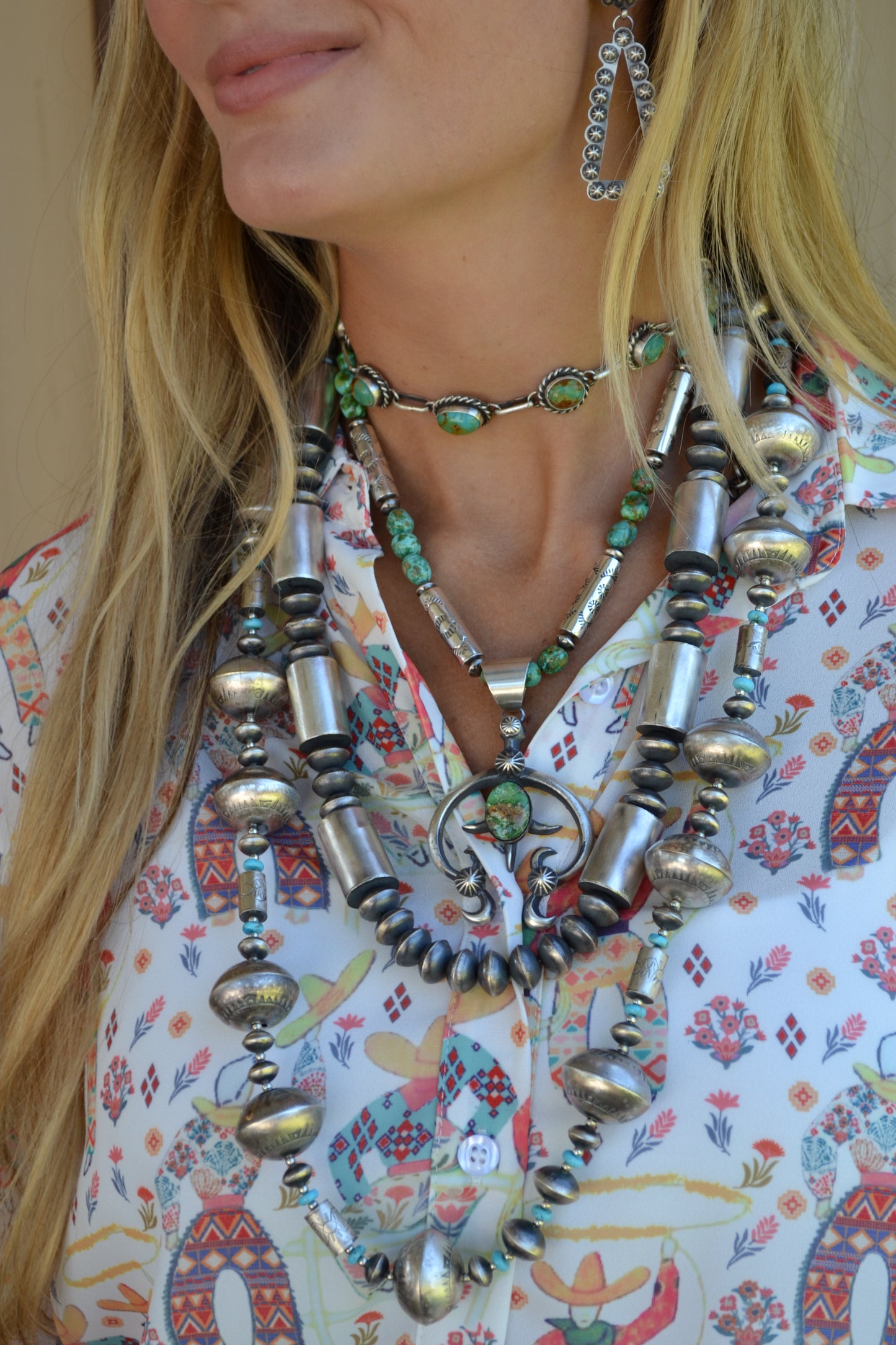 The Olivia Naja Pendant