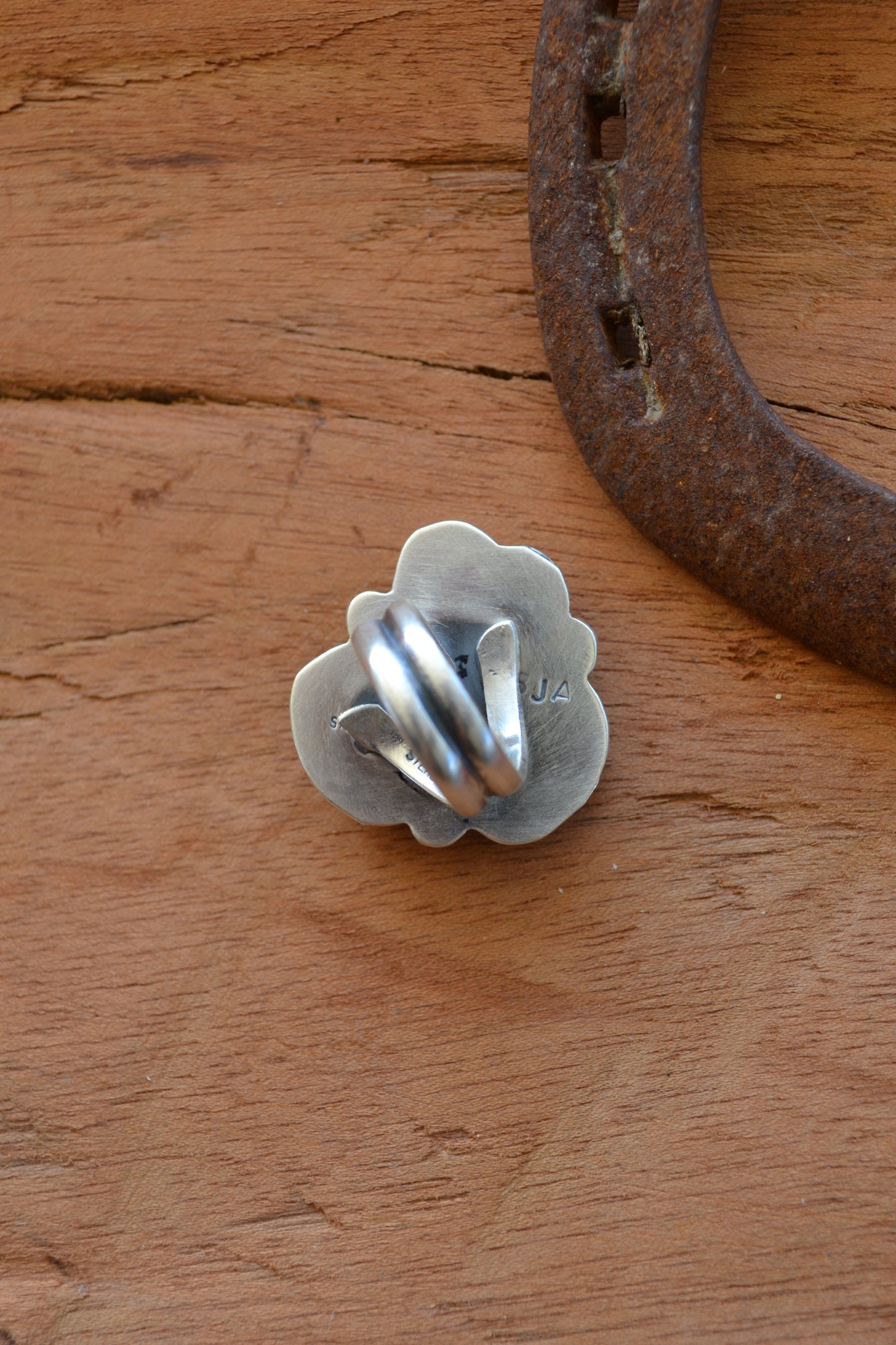 The Calabaza Adjustable Cluster Ring