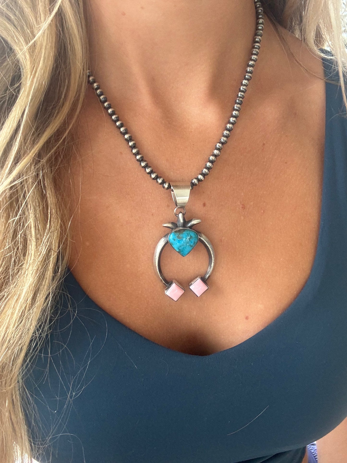 The Tijera Pendant