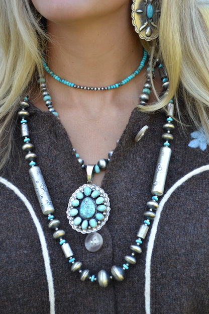 The Henio Pendant & Pearl Set