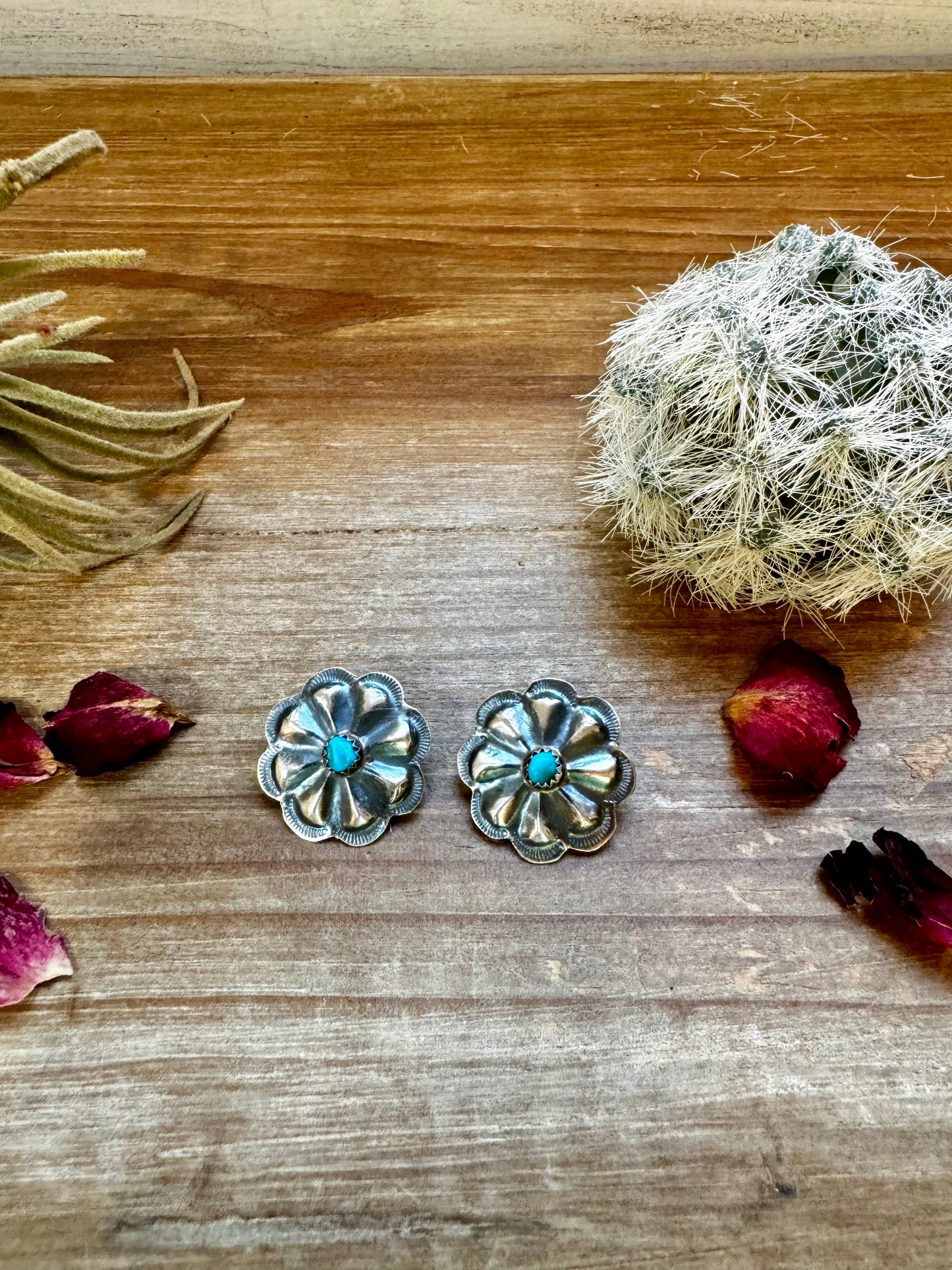 Cluster Sterling silver stud earrings with turquoise