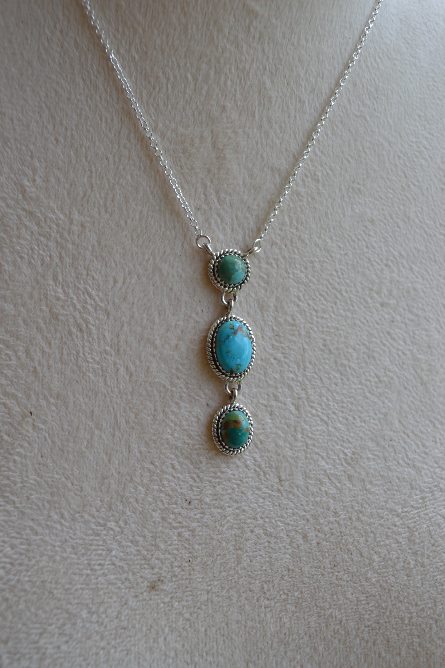 The Hatoria Lariat Necklace