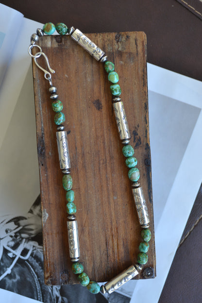 The Hatoria 18" Necklace
