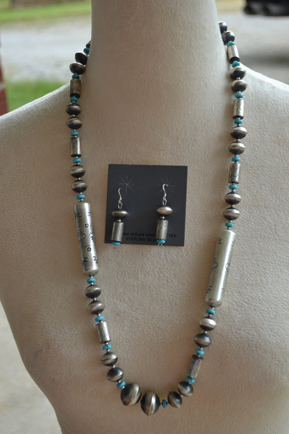 The Lydia 28" Navajo Pearl Set