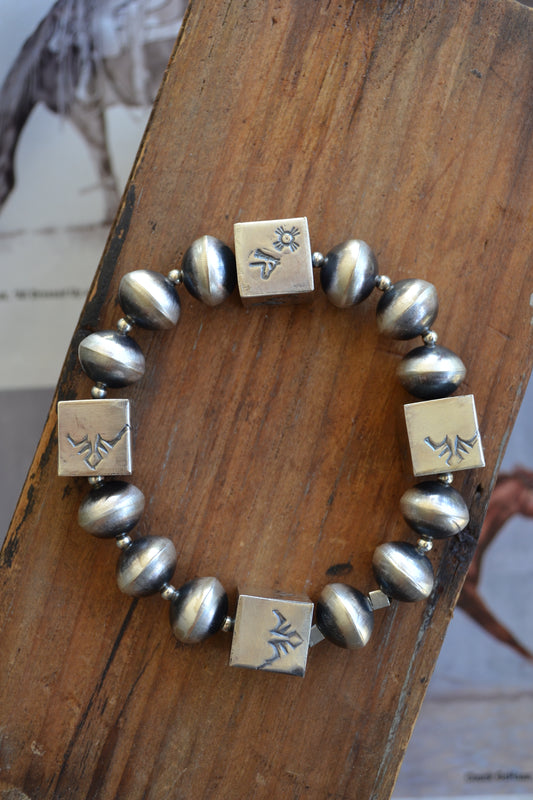 sharon cooley 14mm navajo pearl stretch bracelet