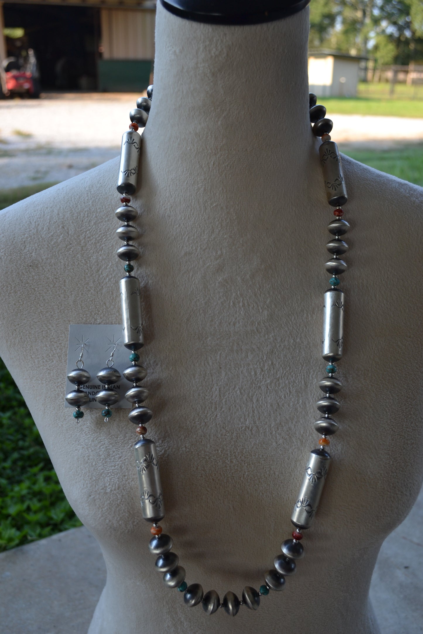 The Judge 33" Navajo Pearl Set