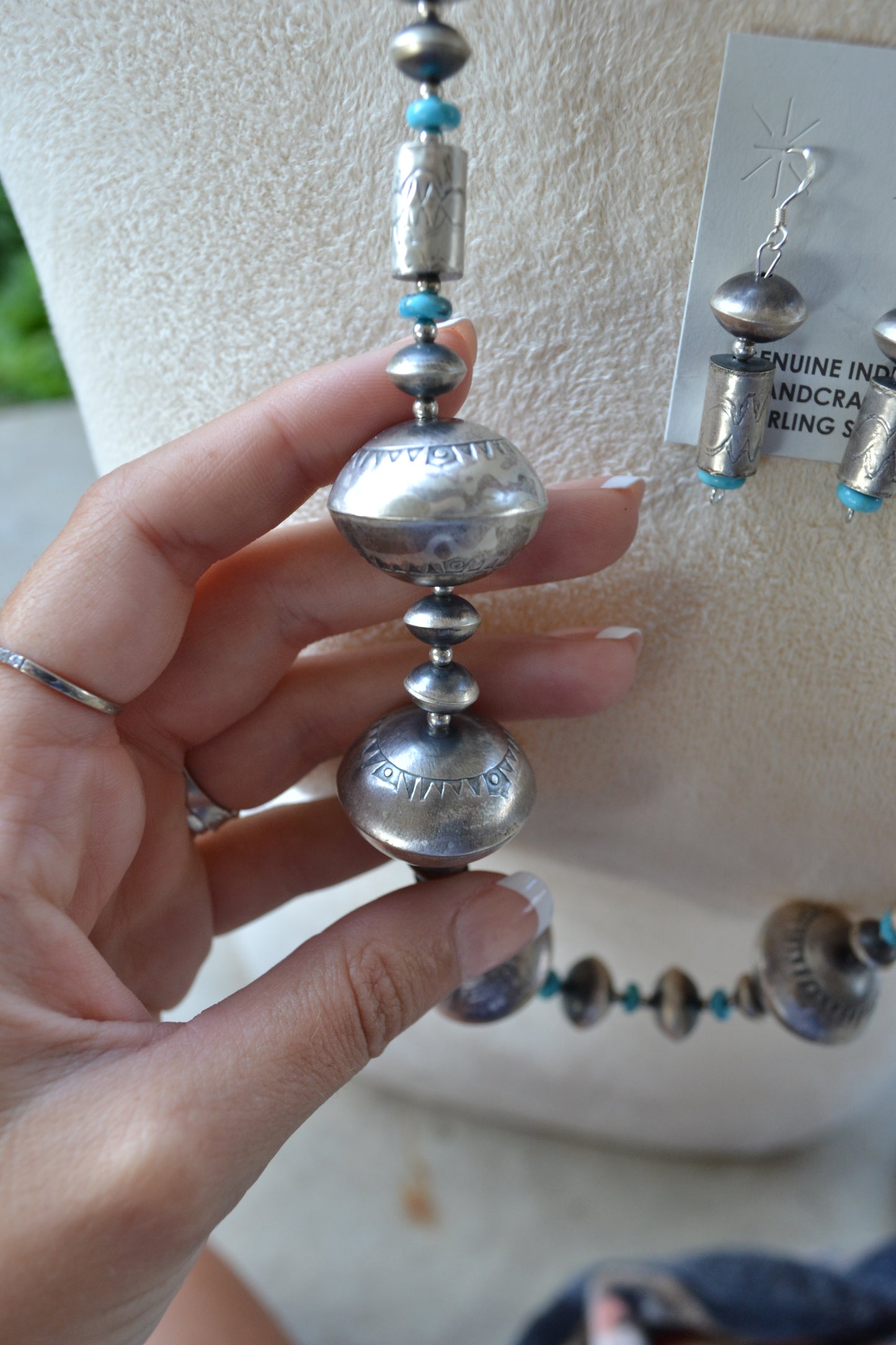 The Stonewall 32" Navajo Pearl Set