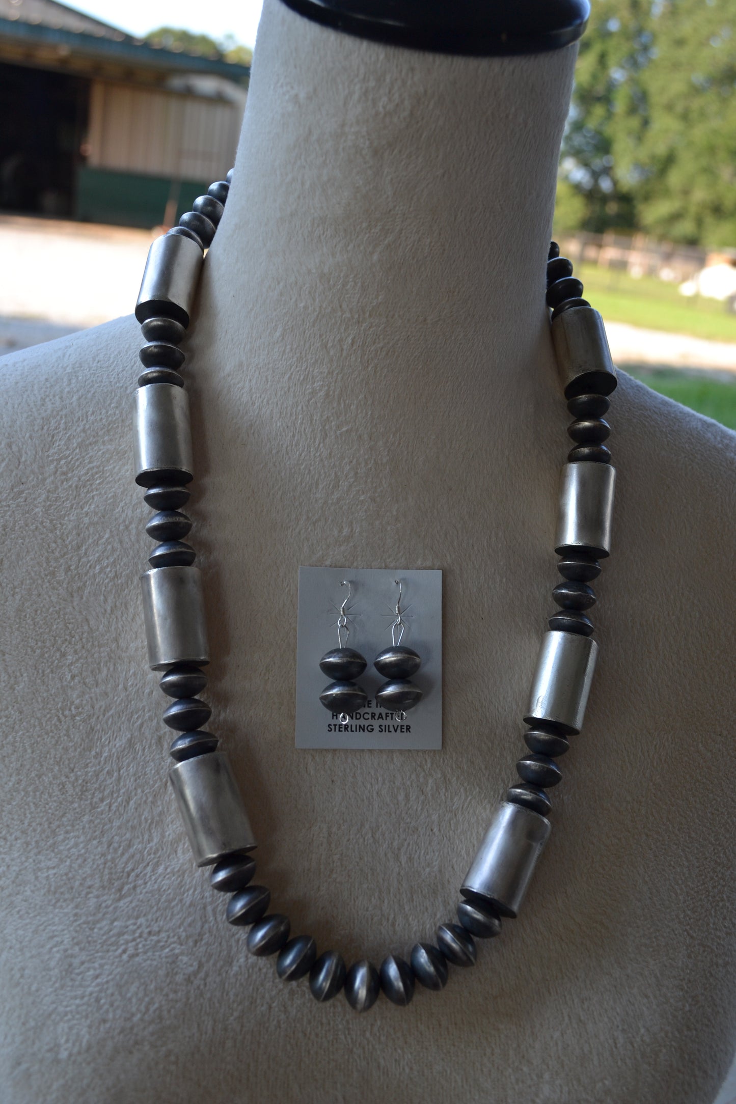 The Nez 25" Navajo Pearl Set