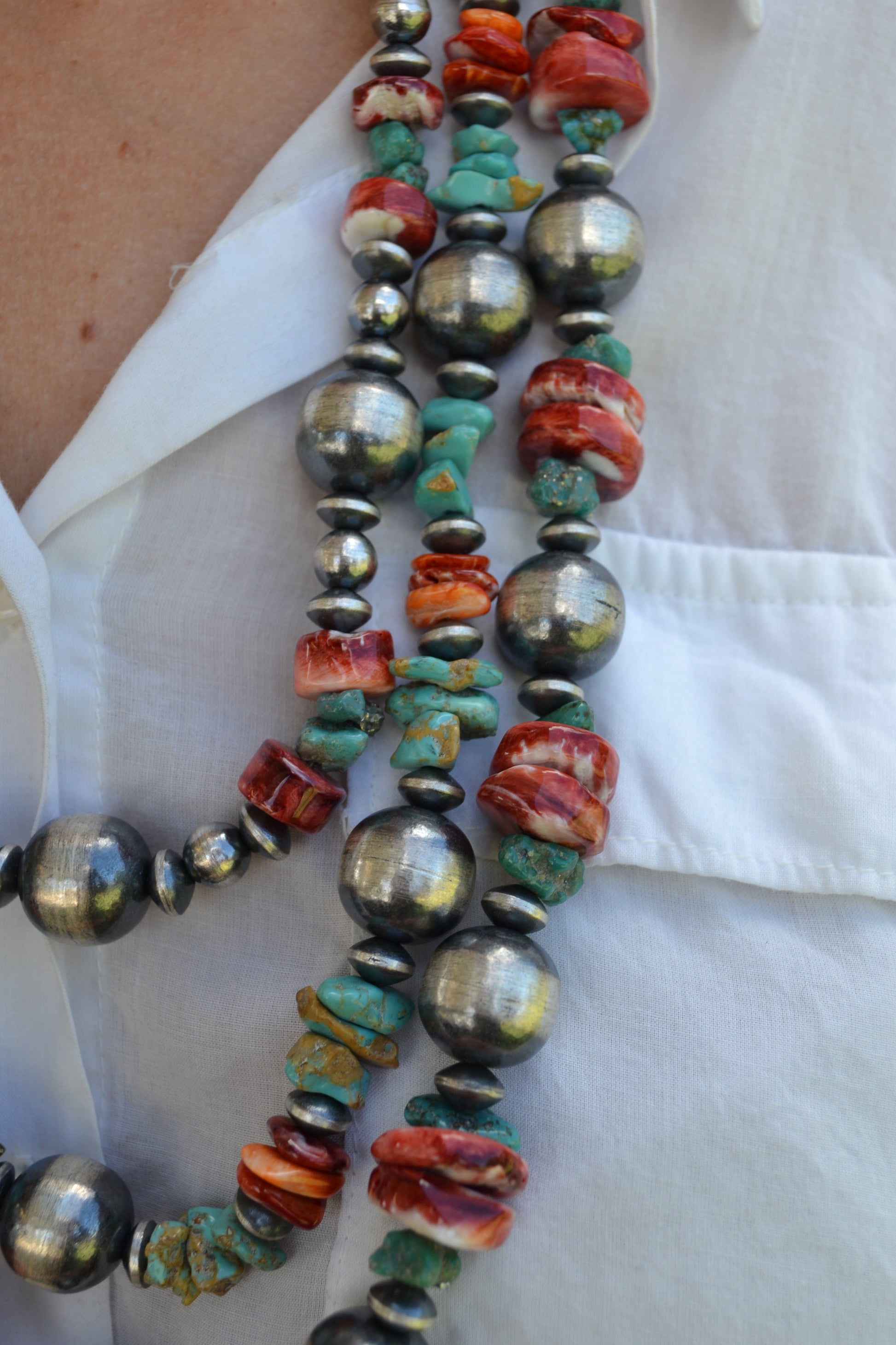 Chimney Butte red spiny and turquoise necklace 