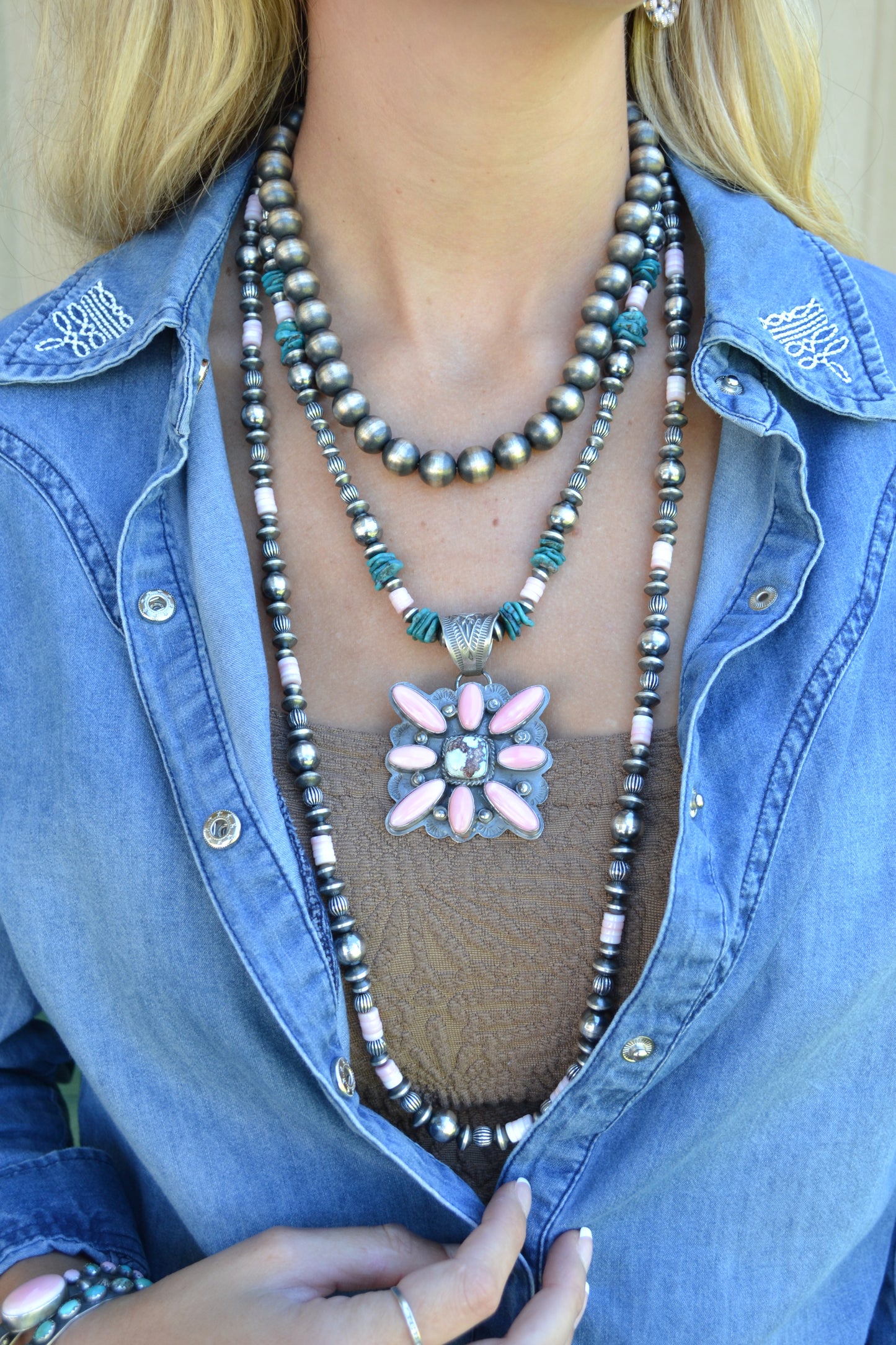 The Conyer 34.5" Graduated Pearls