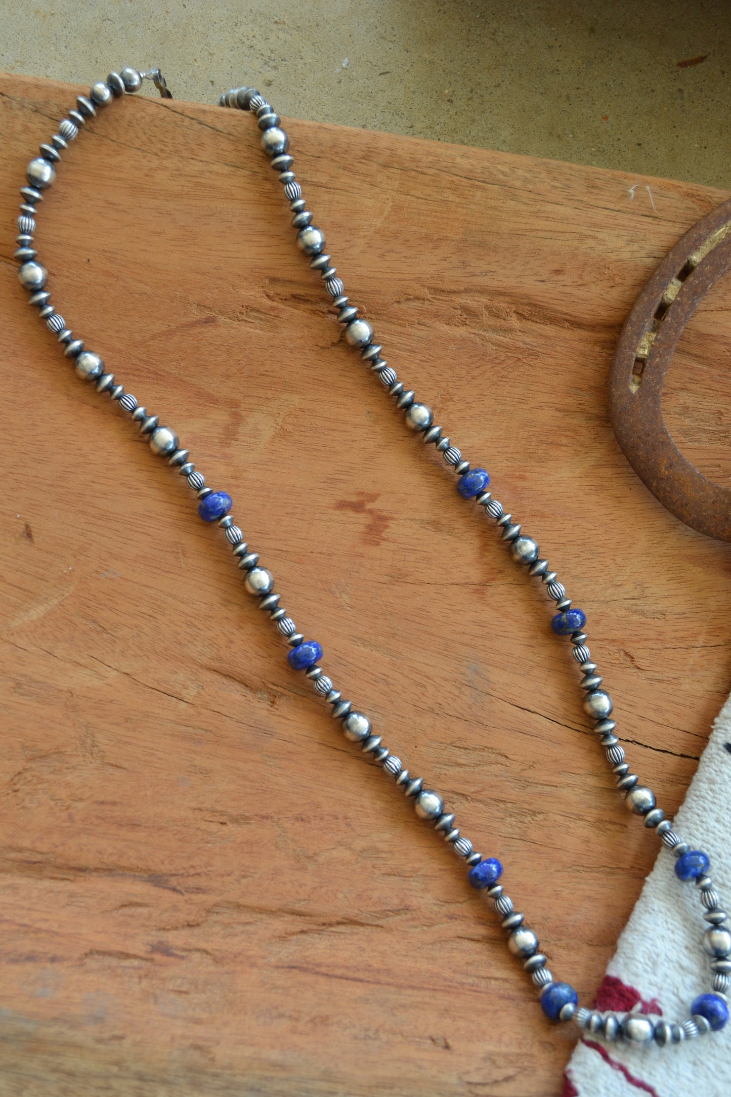 The Orno Lapis 8mm Graduated Pearls