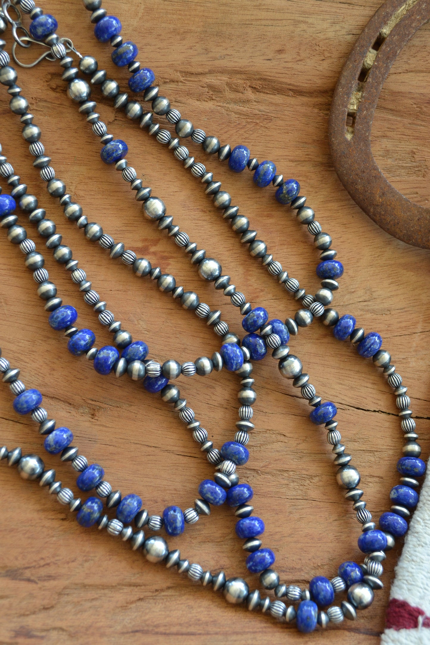 The Orno Lapis 8mm Graduated Pearls