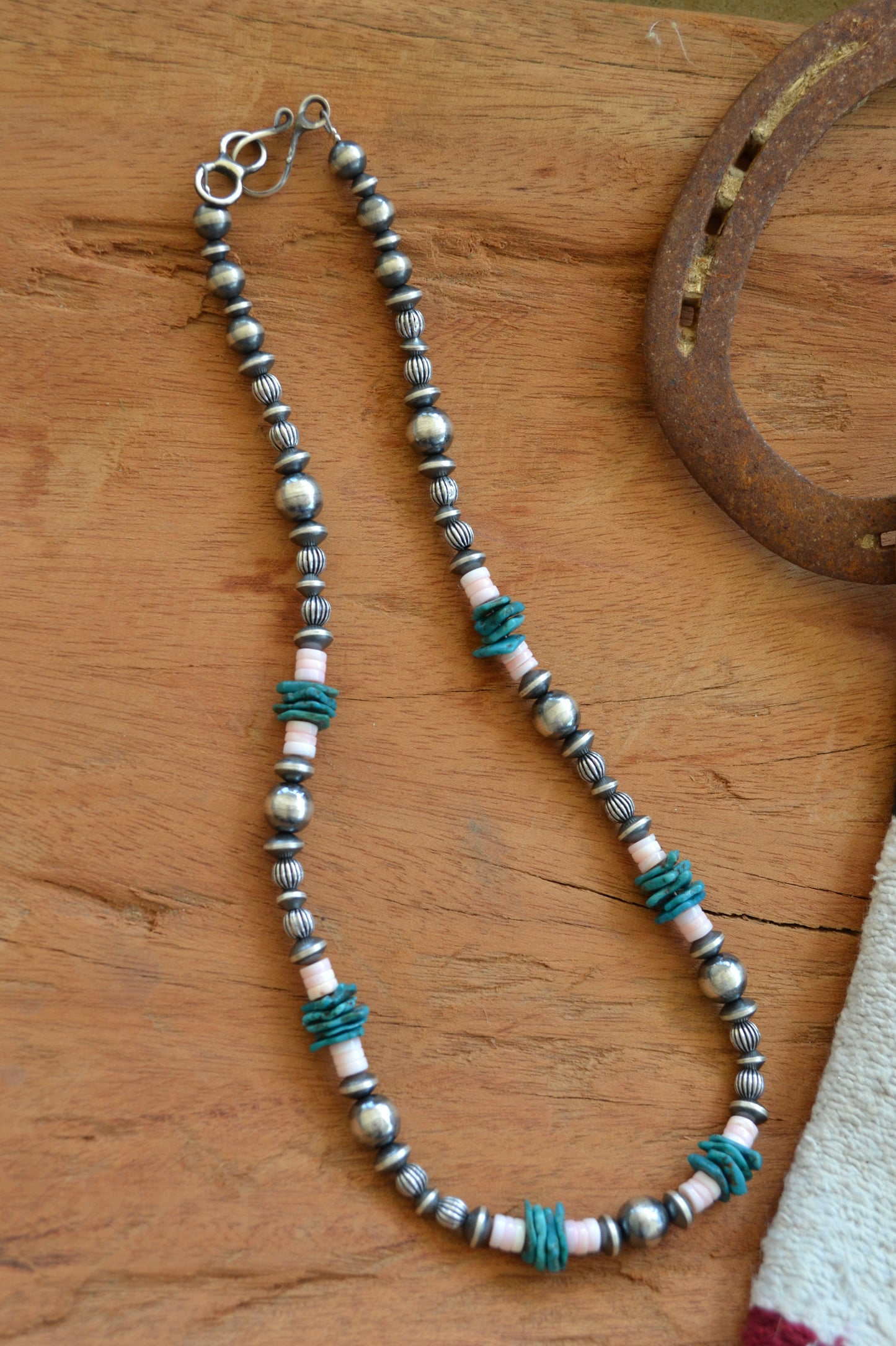 The Lander 21" Graduated Pearls