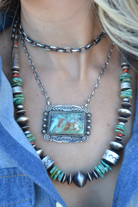 The Abilene Red Spiny and Turquoise 24" Pearls