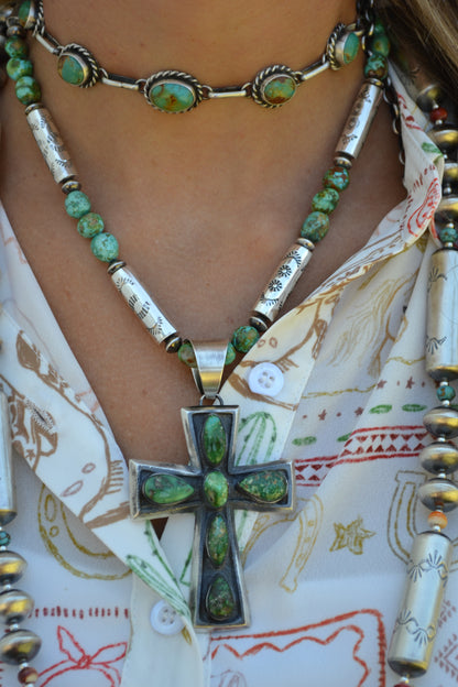 The Hatoria 18" Necklace