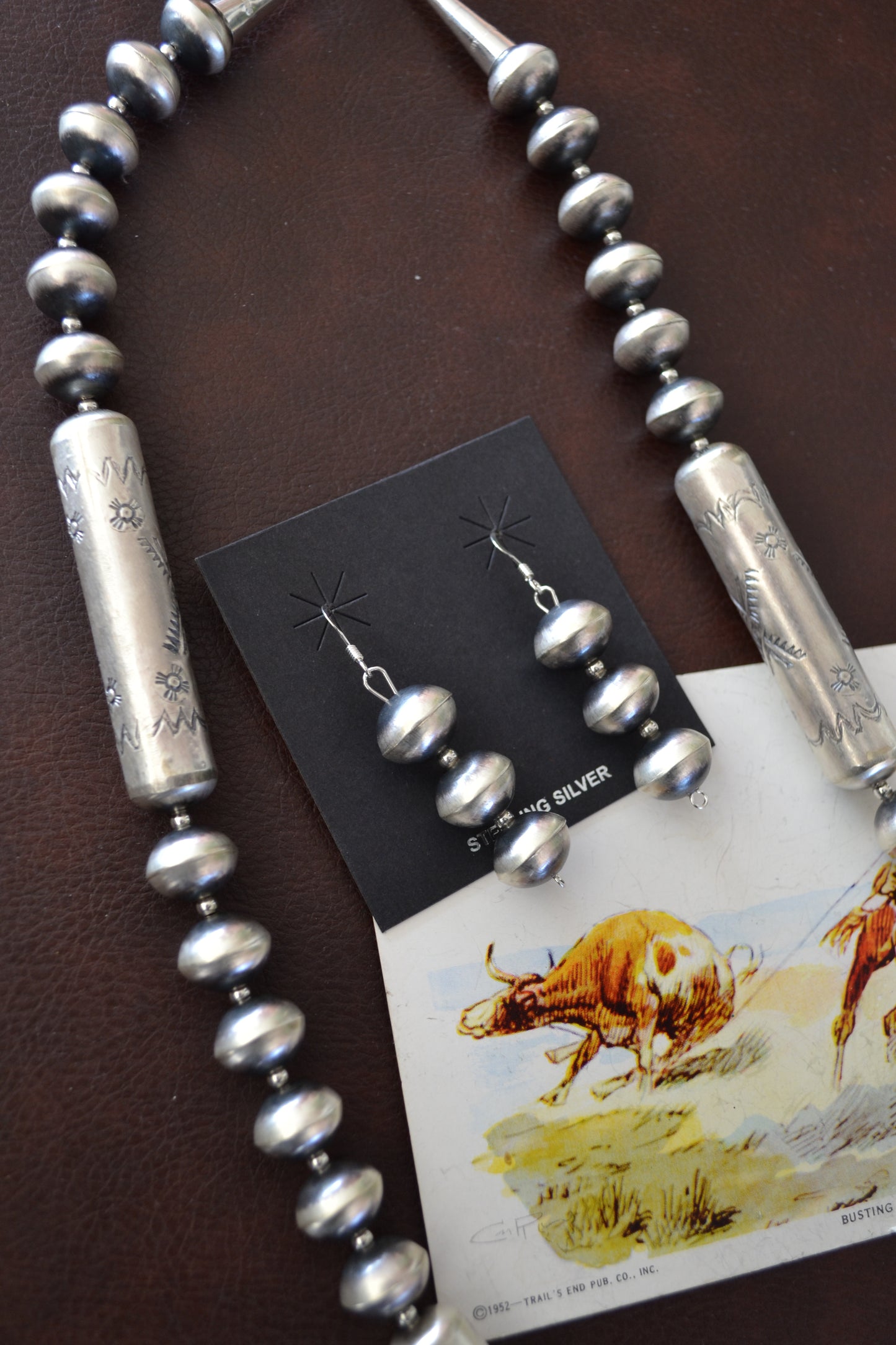 The Frisco 30" Navajo Pearl Set