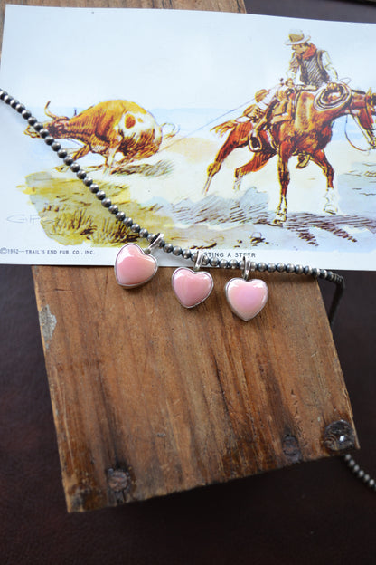 The Hollis Heart Pendant