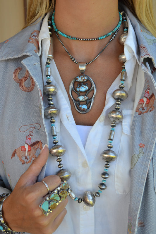The Stonewall 32" Navajo Pearl Set