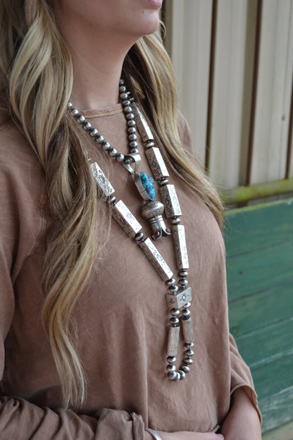 The Laira 34.5" Navajo Pearl Jacla Set
