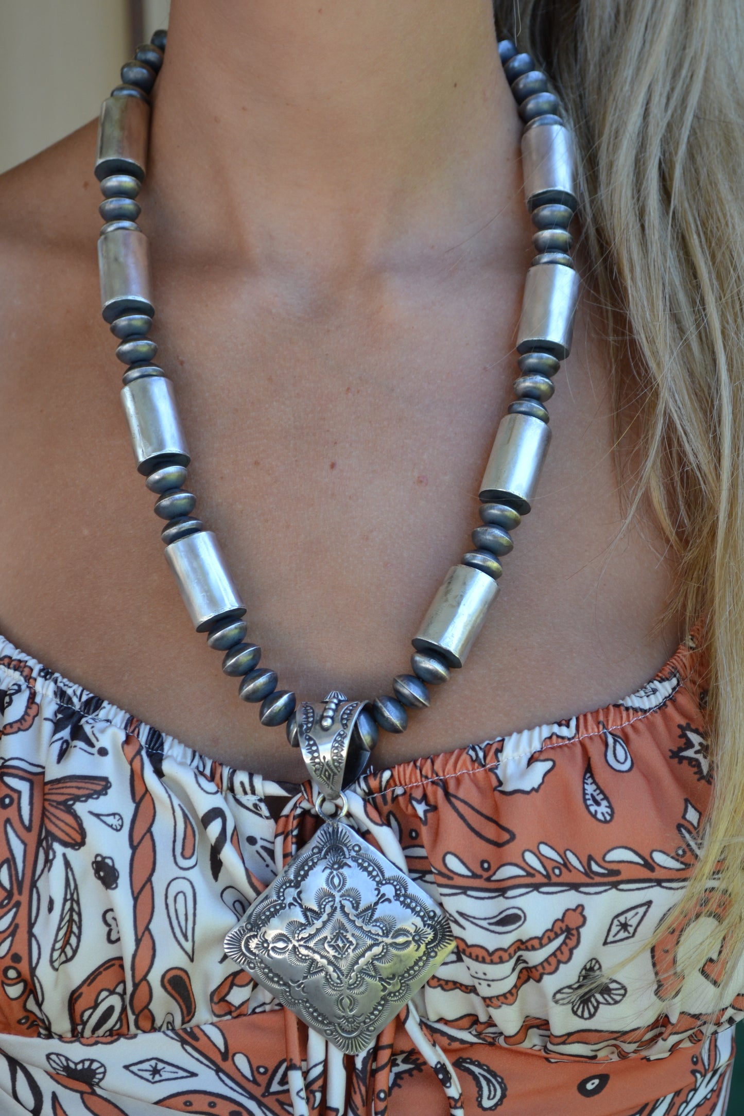 The Nez 25" Navajo Pearl Set