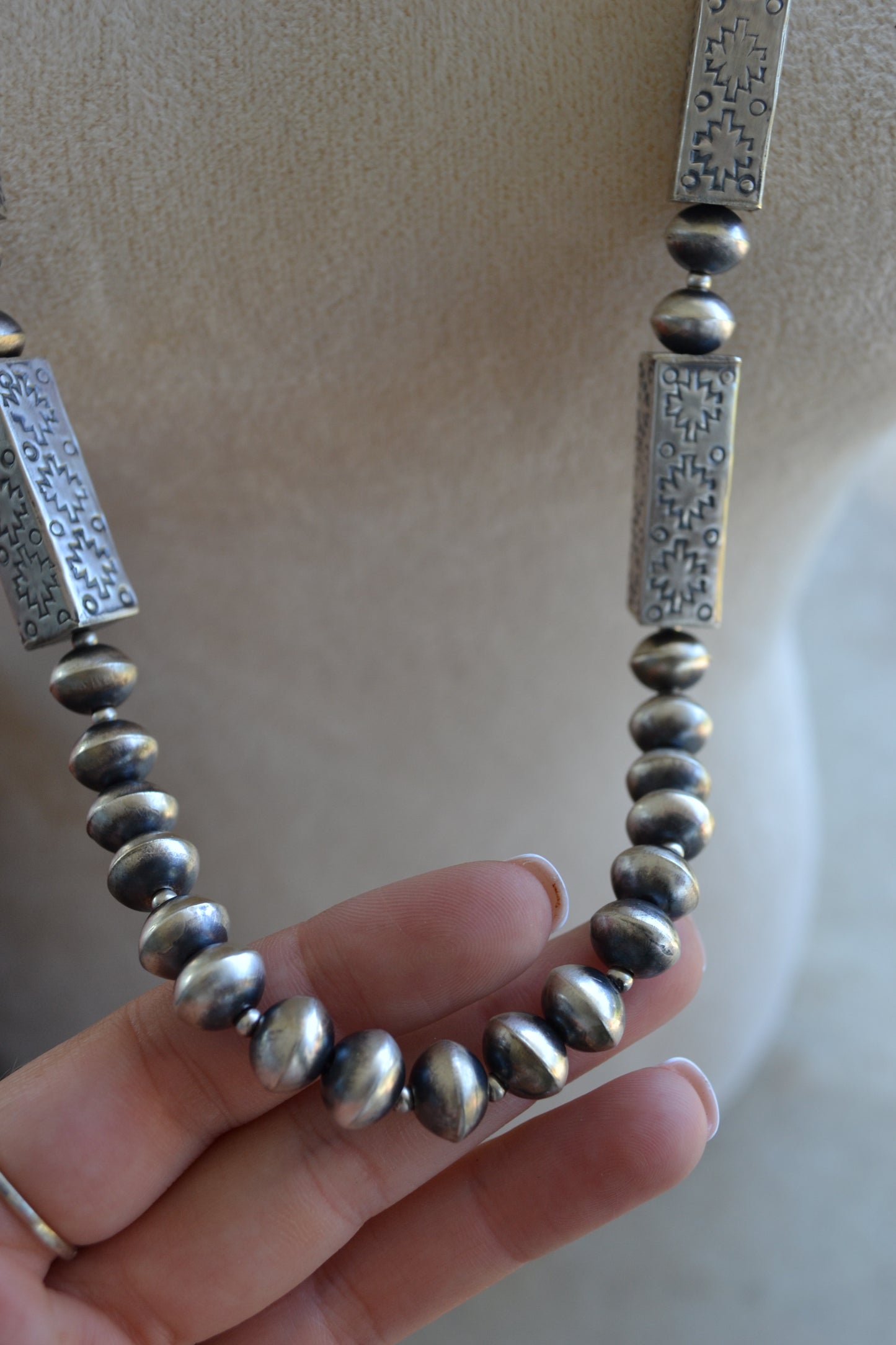 The Quinn 36" Navajo Pearl Set