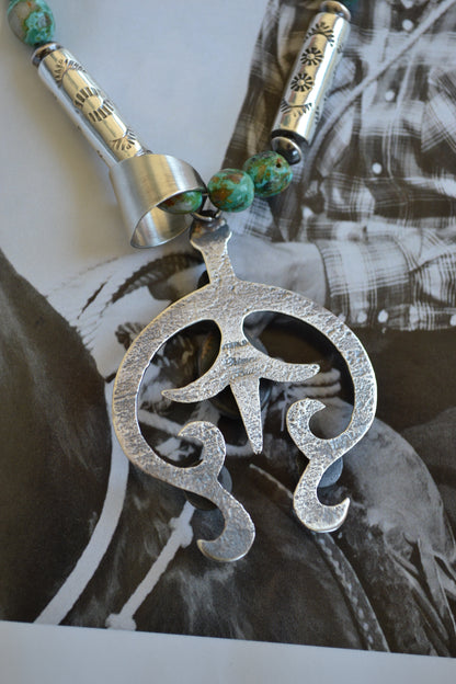 The Olivia Naja Pendant