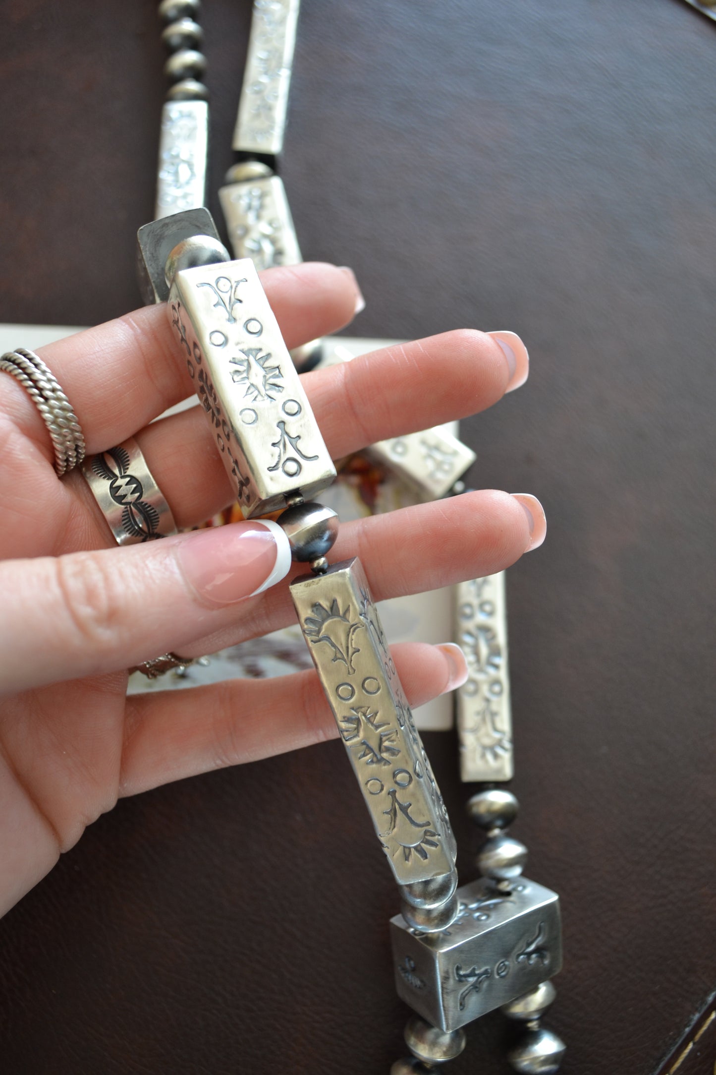 The Laira 34.5" Navajo Pearl Jacla Set