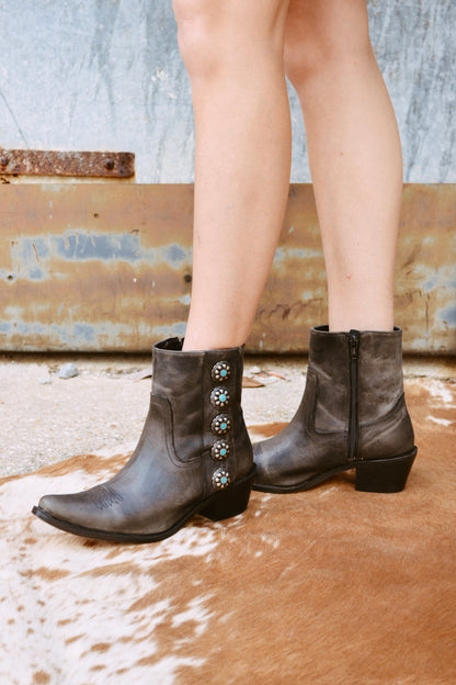 The O'linde Booties